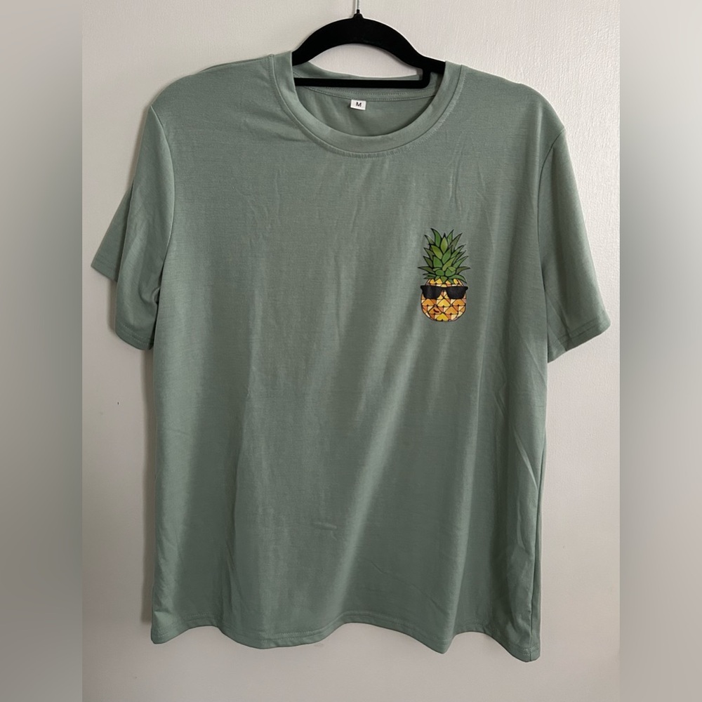 Mens Graphic T Shirt Medium Pineapple Sunglasses Funny Summer Beach Tee Green